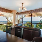 Dreambg In Panorama Vigo * Νεσέμπαρ